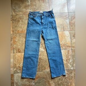 NWT. Abercrombie & Fitch woman's 90s relaxed high rise jeans